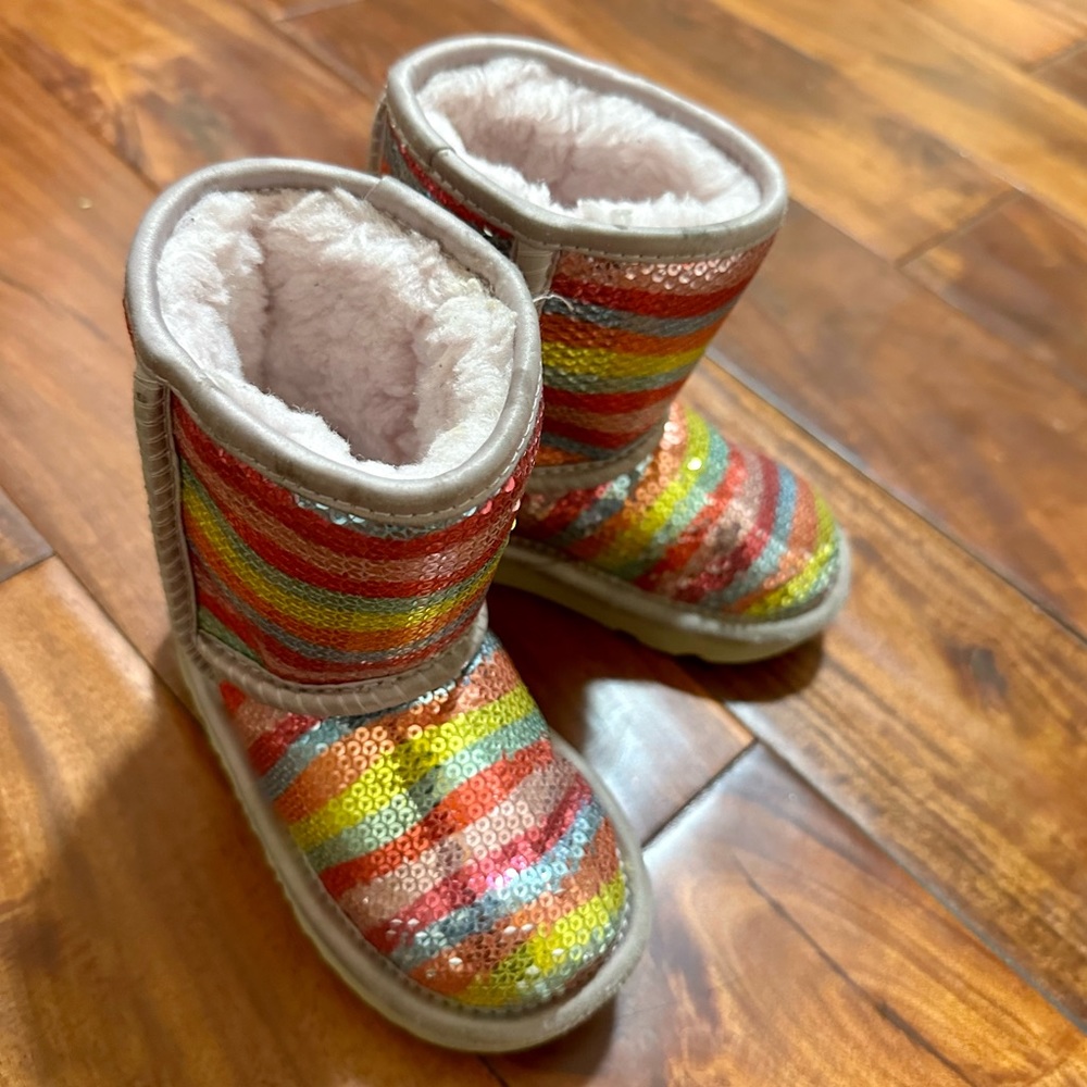 UGG Classic Boots Toddler Size 7